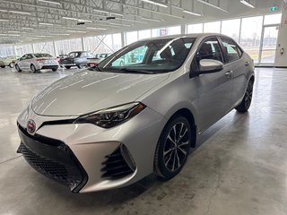2018 Toyota Corolla XSE in Saint-Jean-Sur-Richelieu, Quebec - 6 - w320h240px