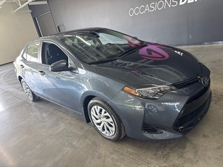 2019 Toyota Corolla LE in Saint-Jean-Sur-Richelieu, Quebec - 2 - w320h240px