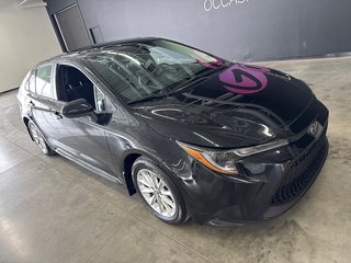 2021 Toyota Corolla LE in Saint-Jean-Sur-Richelieu, Quebec - 2 - w320h240px