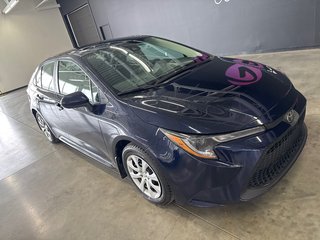 2022 Toyota Corolla LE in Saint-Jean-Sur-Richelieu, Quebec - 2 - w320h240px