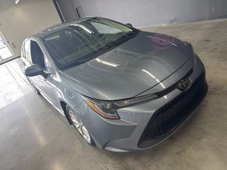 2022 Toyota Corolla LE in Saint-Jean-Sur-Richelieu, Quebec - 2 - w320h240px