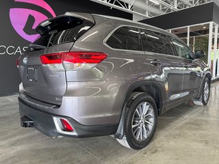 Toyota Highlander Hybrid XLE 2018 à Saint-Jean-Sur-Richelieu, Québec - 6 - w320h240px