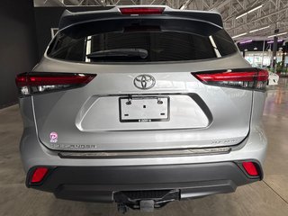 2021 Toyota Highlander XLE in Saint-Jean-Sur-Richelieu, Quebec - 6 - w320h240px