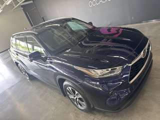 2022 Toyota Highlander XLE in Saint-Jean-Sur-Richelieu, Quebec - 2 - w320h240px