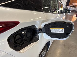 Toyota PRIUS PRIME GROUPE AMÉLIORÉ 2022 à Saint-Jean-Sur-Richelieu, Québec - 6 - w320h240px