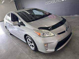 Toyota Prius  2015 à Saint-Jean-Sur-Richelieu, Québec - 2 - w320h240px