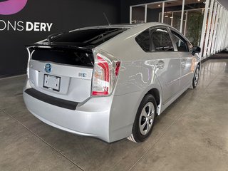 Toyota Prius  2015 à Saint-Jean-Sur-Richelieu, Québec - 3 - w320h240px