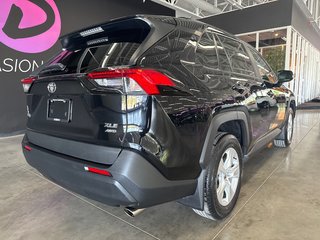 Toyota RAV4 XLE 2021 à Saint-Jean-Sur-Richelieu, Québec - 5 - w320h240px