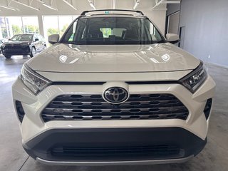 Toyota RAV4 Limited 2021 à Saint-Jean-Sur-Richelieu, Québec - 3 - w320h240px
