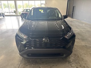 2022 Toyota RAV4 LE in Saint-Jean-Sur-Richelieu, Quebec - 4 - w320h240px