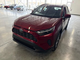 Toyota RAV4 XLE 2022 à Saint-Jean-Sur-Richelieu, Québec - 5 - w320h240px