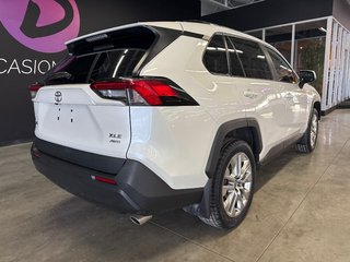 2022 Toyota RAV4 XLE PREMIUM in Saint-Jean-Sur-Richelieu, Quebec - 5 - w320h240px