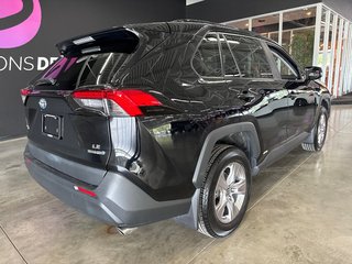 2023 Toyota RAV4 LE in Saint-Jean-Sur-Richelieu, Quebec - 5 - w320h240px