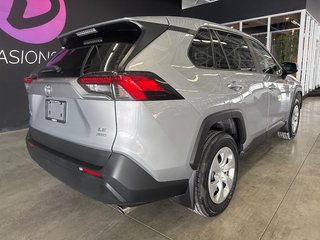 2023 Toyota RAV4 LE in Saint-Jean-Sur-Richelieu, Quebec - 4 - w320h240px