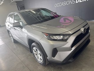 2023 Toyota RAV4 LE in Saint-Jean-Sur-Richelieu, Quebec - 2 - w320h240px