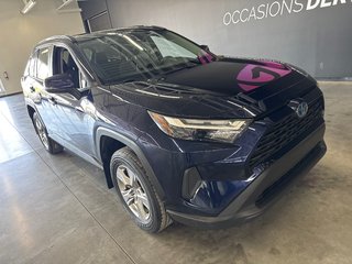 2023 Toyota RAV4 Hybrid XLE in Saint-Jean-Sur-Richelieu, Quebec - 2 - w320h240px