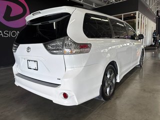 2018 Toyota Sienna SE in Saint-Jean-Sur-Richelieu, Quebec - 5 - w320h240px