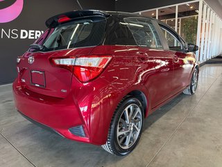2018 Toyota Yaris Hatchback SE in Saint-Jean-Sur-Richelieu, Quebec - 4 - w320h240px