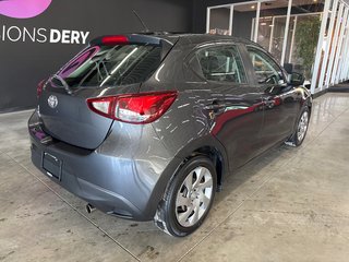 Toyota Yaris Hatchback  2020 à Saint-Jean-Sur-Richelieu, Québec - 4 - w320h240px