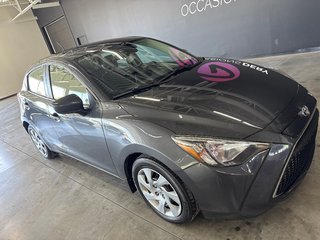 Toyota Yaris Hatchback  2020 à Saint-Jean-Sur-Richelieu, Québec - 2 - w320h240px