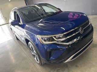 Volkswagen Taos Highline 2024 à Saint-Jean-Sur-Richelieu, Québec - 2 - w320h240px