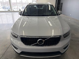 2022 Volvo XC40 Momentum in Saint-Jean-Sur-Richelieu, Quebec - 4 - w320h240px
