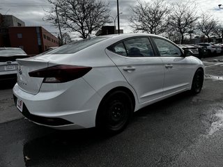 2020  Elantra Preferred w/Sun & Safety Package in Longueuil, Quebec - 4 - w320h240px