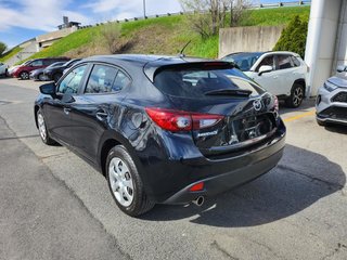 2015 Mazda 3 GX in Longueuil, Quebec - 3 - w320h240px