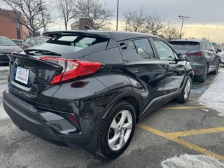 2018  C-HR XLE in Longueuil, Quebec - 4 - w320h240px