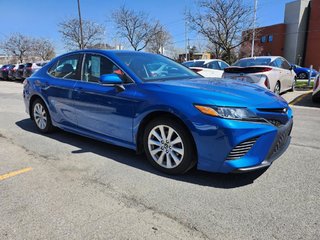 2018  Camry in Longueuil, Quebec - 2 - w320h240px