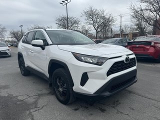 2021  RAV4 LE in Longueuil, Quebec - 5 - w320h240px
