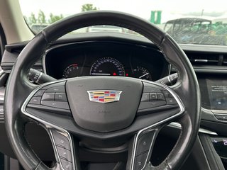 Cadillac XT5 Luxury AWD CUIR TOIT PANORAMIQUE AWD 2019 à St-Jean-Sur-Richelieu, Québec - 6 - w320h240px