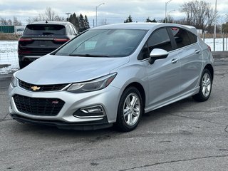 2018 Chevrolet Cruze LT RS MAGS SIEGES CHAUFFANTS in St-Jean-Sur-Richelieu, Quebec - 4 - w320h240px