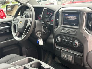 2022 Chevrolet Silverado 1500 4X4 CUSTOM CREW DEMARREUR CAMERA in St-Jean-Sur-Richelieu, Quebec - 3 - w320h240px