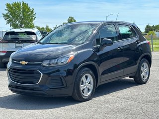 2021 Chevrolet Trax LS SEULEMENT 058545 KM in St-Jean-Sur-Richelieu, Quebec - 4 - w320h240px