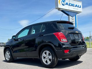 2021 Chevrolet Trax LS SEULEMENT 058545 KM in St-Jean-Sur-Richelieu, Quebec - 5 - w320h240px