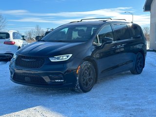Chrysler Pacifica Hybrid Touring L Plus S package 2021 à St-Jean-Sur-Richelieu, Québec - 4 - w320h240px