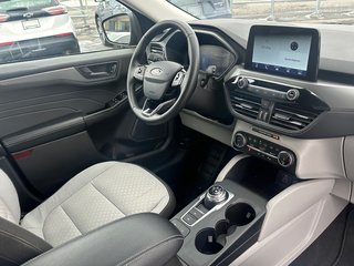 Ford Escape Active AWD 2024 à St-Jean-Sur-Richelieu, Québec - 3 - w320h240px