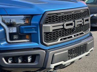 Ford F-150 Raptor CUIR NAVIGATION TOIT PANORAMIQUE 2020 à St-Jean-Sur-Richelieu, Québec - 6 - w320h240px