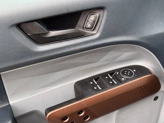 2022 Ford Maverick LARIAT LUXURY CUIR AWD in St-Jean-Sur-Richelieu, Quebec - 6 - w320h240px