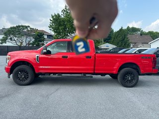 2022 Ford Super Duty F-250 SRW XLT SPORT 4X4 BOITE DE 8 PIEDS in St-Jean-Sur-Richelieu, Quebec - 3 - w320h240px