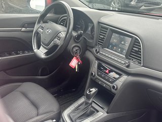 Hyundai Elantra GL SIEGES ET VOLANT CHAUFFANTS 2018 à St-Jean-Sur-Richelieu, Québec - 4 - w320h240px