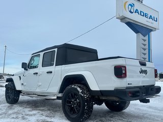 Jeep Gladiator Sport 4X4 2022 à St-Jean-Sur-Richelieu, Québec - 5 - w320h240px