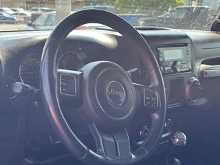 2014 Jeep Wrangler Sport 4X4 SEULEMENT 110737 KM in St-Jean-Sur-Richelieu, Quebec - 3 - w320h240px