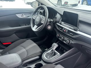 Kia Forte LX SEULEMENT 028597 KM 2024 à St-Jean-Sur-Richelieu, Québec - 3 - w320h240px