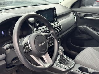 2023 Kia Seltos LX SIEGES CHAUFFANTS APPLE CARPLAY ANDROID AUTO in St-Jean-Sur-Richelieu, Quebec - 3 - w320h240px