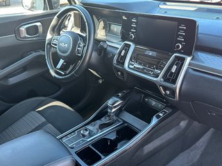 2022 Kia Sorento LX AWD 7 PASSAGERS SEULEMENT 047625 KM in St-Jean-Sur-Richelieu, Quebec - 2 - w320h240px