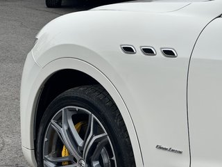 2021 Maserati Levante S GranLusso AWD in St-Jean-Sur-Richelieu, Quebec - 6 - w320h240px