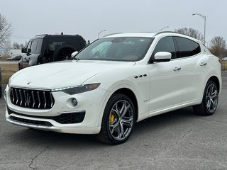 2021 Maserati Levante S GranLusso AWD in St-Jean-Sur-Richelieu, Quebec - 4 - w320h240px