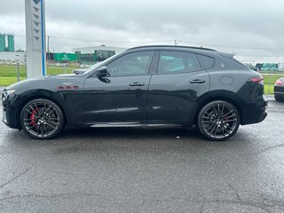 2023 Maserati Levante Trofeo AWD V8 FERRARI MODE CORSA in St-Jean-Sur-Richelieu, Quebec - 6 - w320h240px